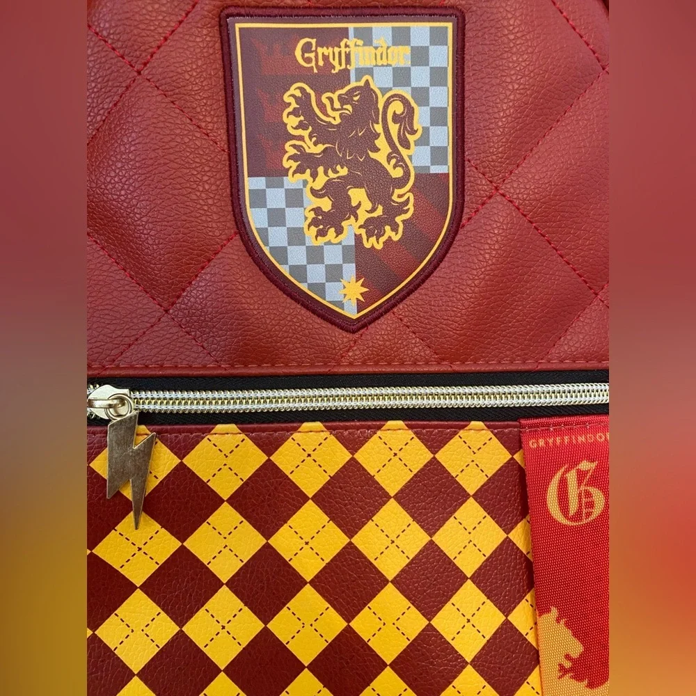 Harry Potter Gryffindor Mini Backpack Red, faux leather Mint Condition